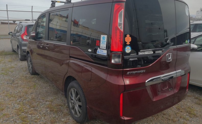 HONDA STEPWGN G 4WD 2015