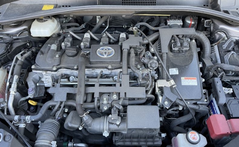 TOYOTA C-HR HYBRID S 2018