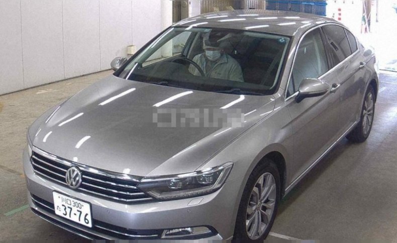 VOLKSWAGEN PASSAT HIGH LINE 2015
