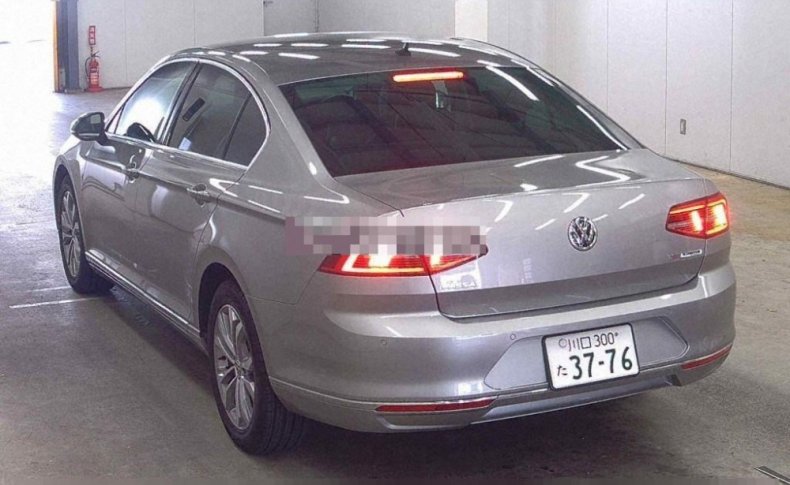 VOLKSWAGEN PASSAT HIGH LINE 2015