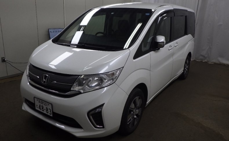 HONDA STEPWGN 4WD G-EX 7 SEATER 2015