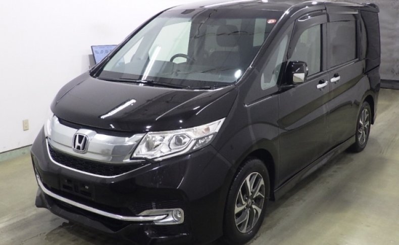 HONDA STEPWGN SPADA 8 SEATER 2015