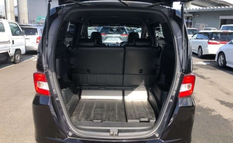 HONDA FREED SPIKE G Just Selection 2011