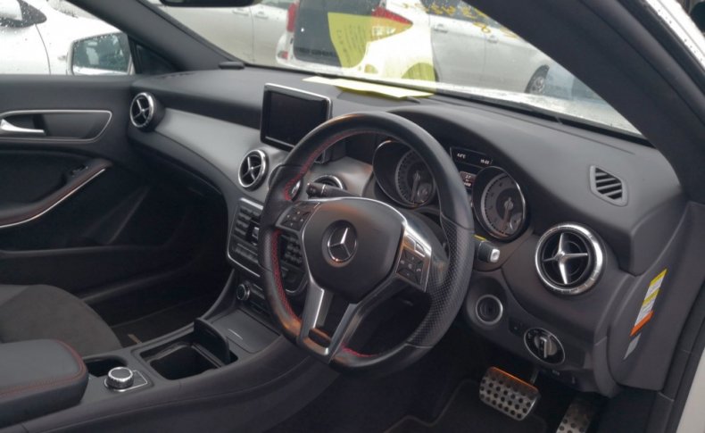 MERCEDES BENZ CLA CLA 180 AMG LINE 2014