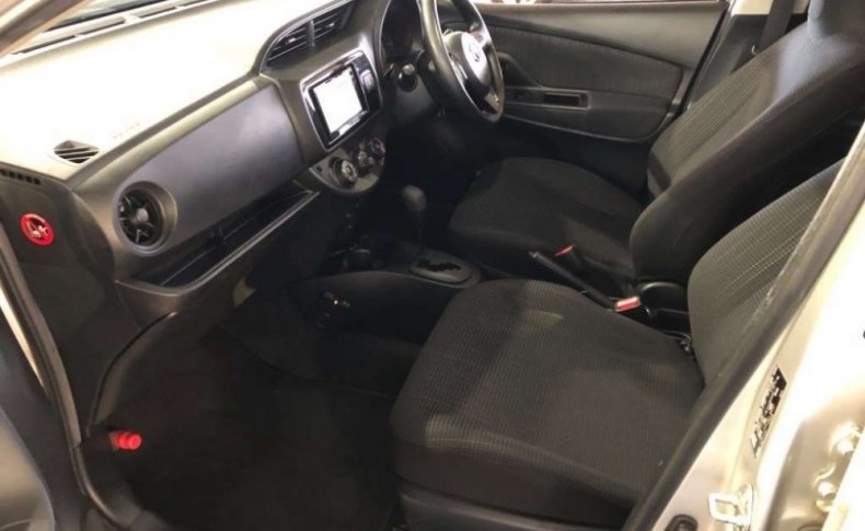 TOYOTA VITZ F 4WD 2019