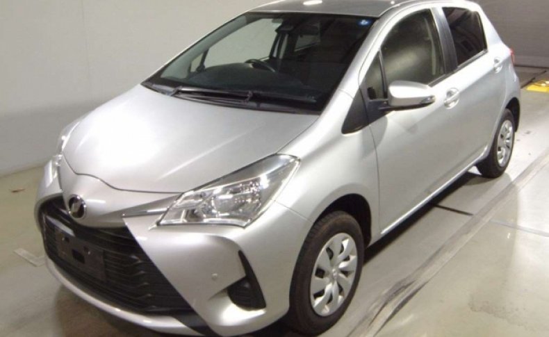 TOYOTA VITZ F 4WD 2019