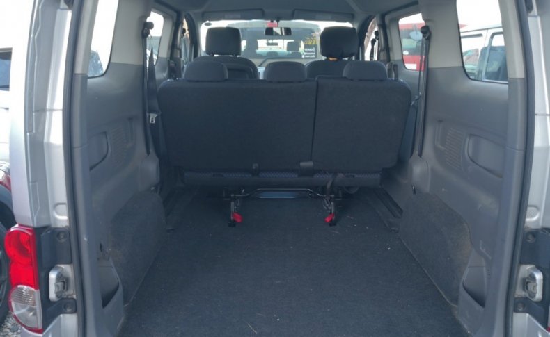 NISSAN NV200 16X-2R 2011