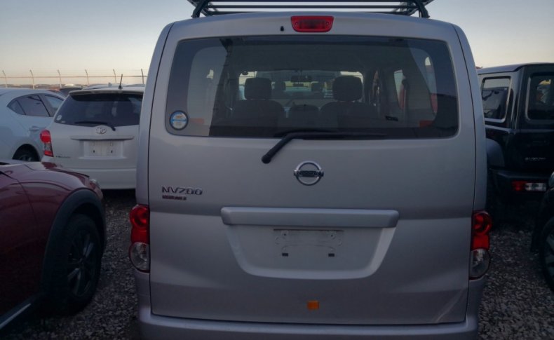 NISSAN NV200 16X-2R 2011