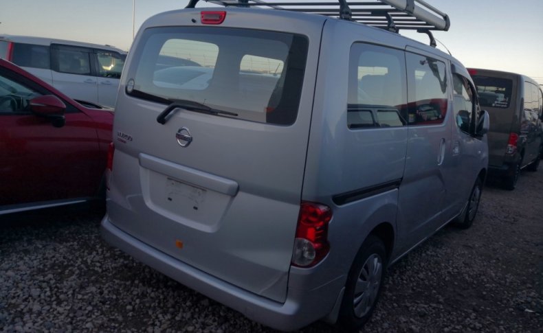 NISSAN NV200 16X-2R 2011