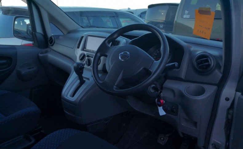 NISSAN NV200 16X-2R 2011