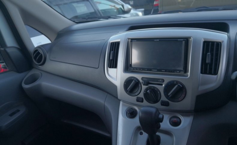 NISSAN NV200 16X-2R 2011