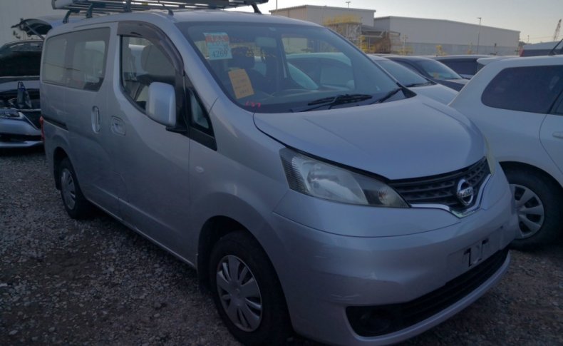 NISSAN NV200 16X-2R 2011