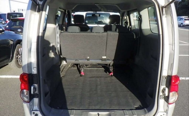 NISSAN NV200 16X-2R 2011