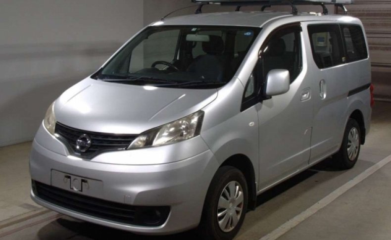 NISSAN NV200 16X-2R 2011