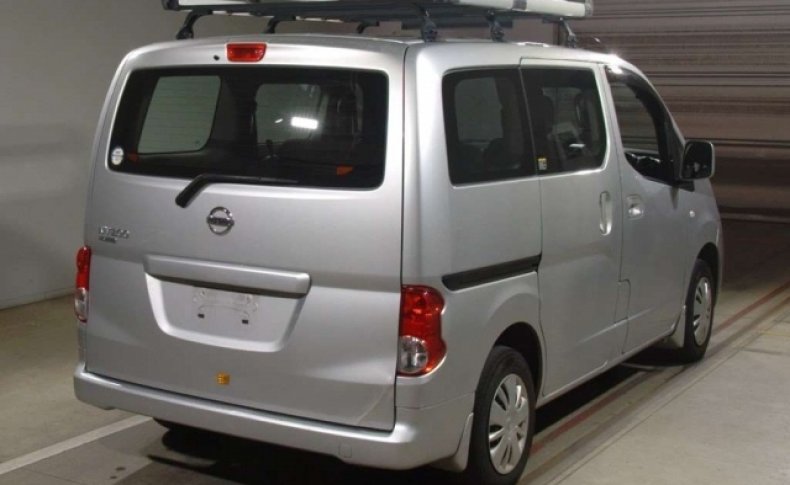 NISSAN NV200 16X-2R 2011