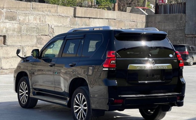 TOYOTA LAND CRUISER PRADO TX LEATHER PACKAGE 7-SEATER 2017