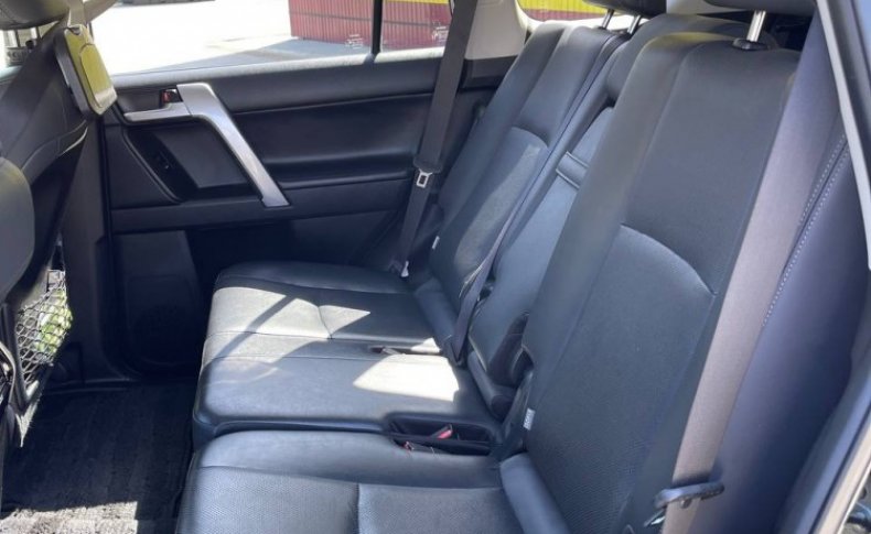 TOYOTA LAND CRUISER PRADO TX LEATHER PACKAGE 7-SEATER 2017