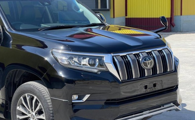 TOYOTA LAND CRUISER PRADO TX LEATHER PACKAGE 7-SEATER 2017