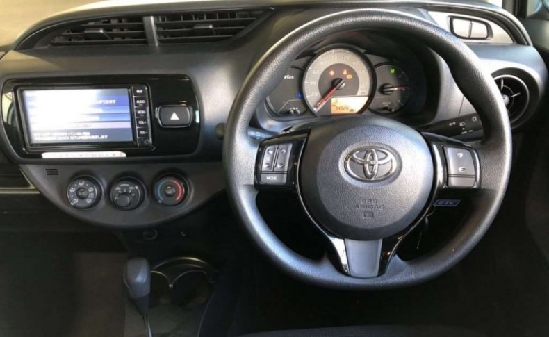 TOYOTA VITZ F 4WD 2019