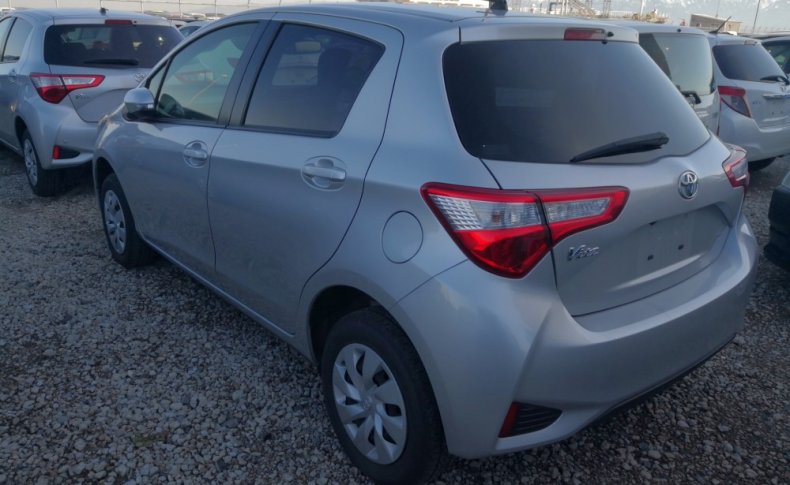 TOYOTA VITZ F 4WD 2019