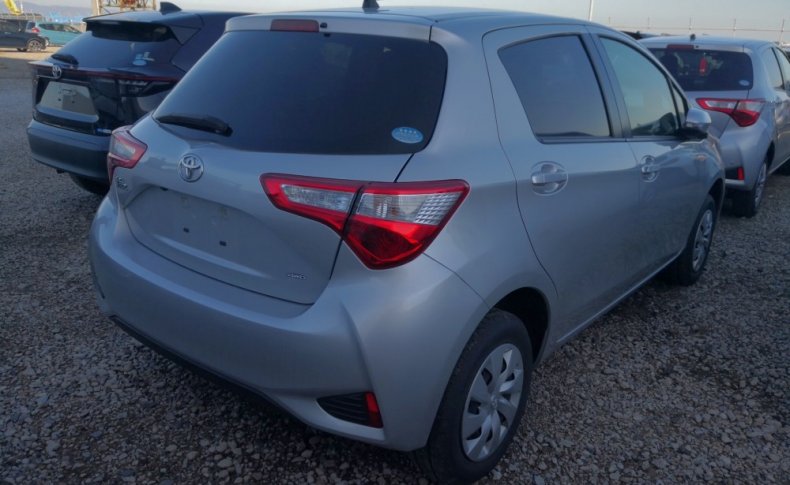 TOYOTA VITZ F 4WD 2019
