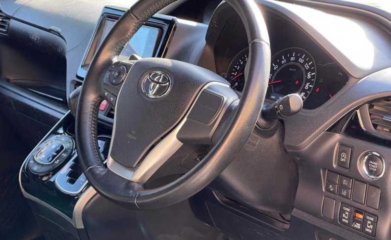 TOYOTA VOXY ZS KIRAMEKI II 2019