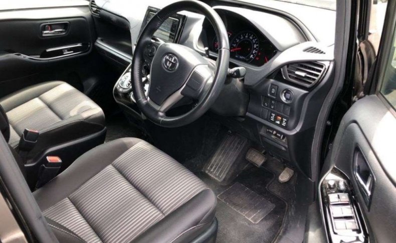 TOYOTA VOXY ZS KIRAMEKI II 2019