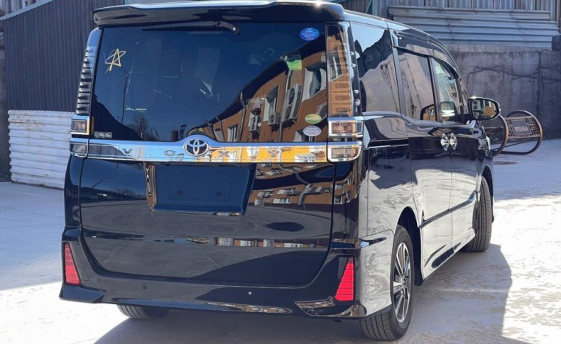 TOYOTA VOXY ZS KIRAMEKI II 2019
