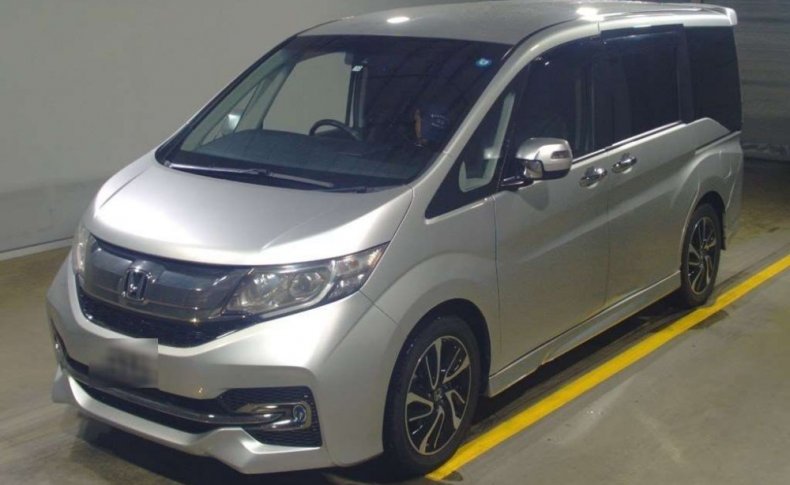 HONDA STEPWGN COOL SPIRIT 8-SEATERS 2015