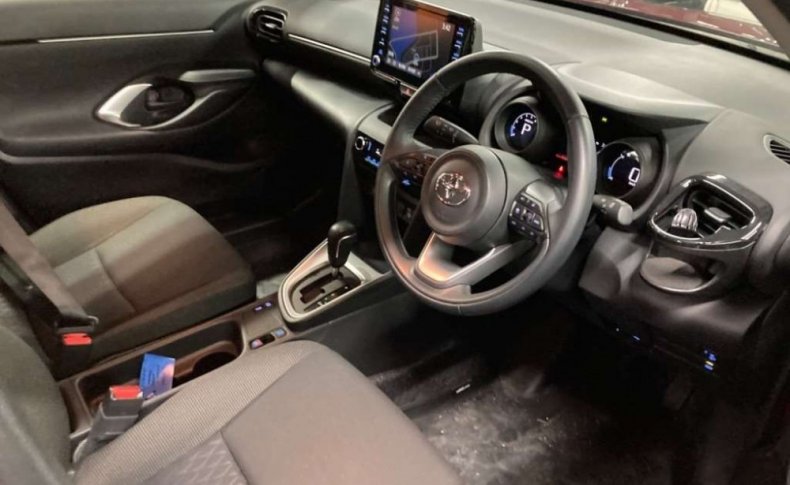 TOYOTA YARIS CROSS G 2020