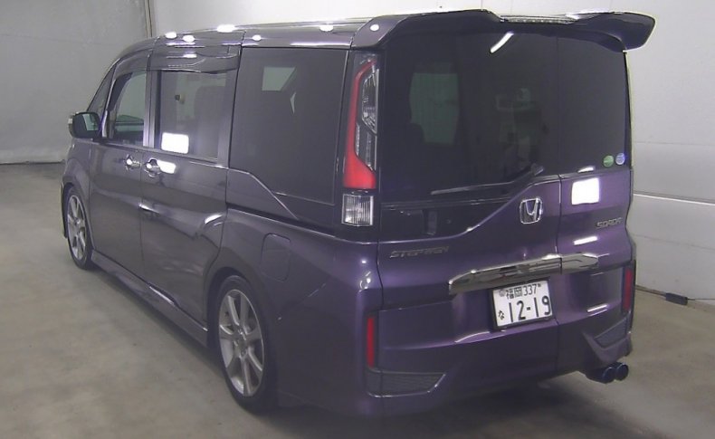 HONDA STEPWGN COOL SPIRIT 8-SEATERS 2015