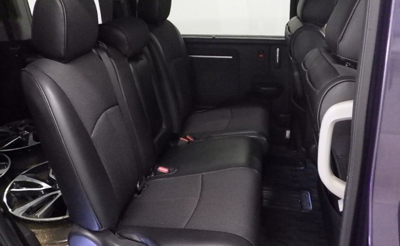 HONDA STEPWGN COOL SPIRIT 8-SEATERS 2015
