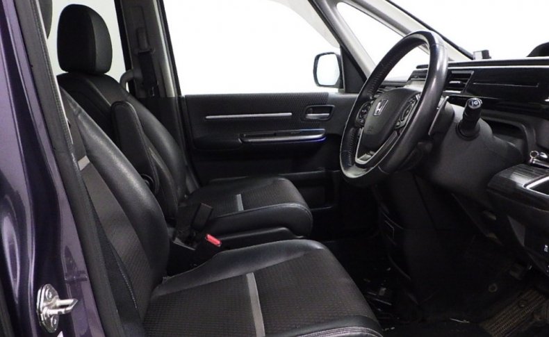 HONDA STEPWGN COOL SPIRIT 8-SEATERS 2015
