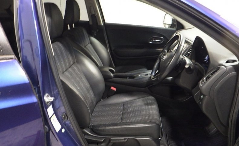 HONDA VEZEL S 2014