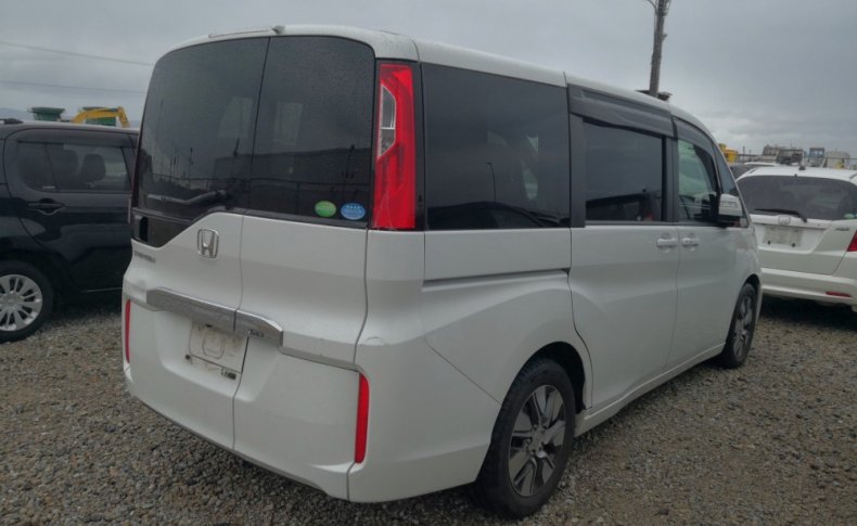 HONDA STEPWGN G EX 8 Seaters 2015