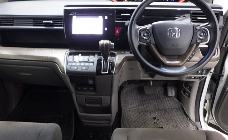 HONDA STEPWGN G EX 8 Seaters 2015