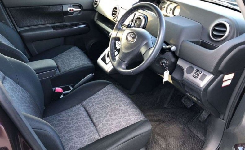 TOYOTA COROLLA RUMION S AERO TOURER 2012