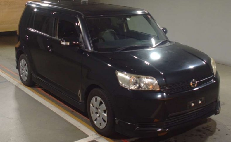 TOYOTA COROLLA RUMION G ON B 2011