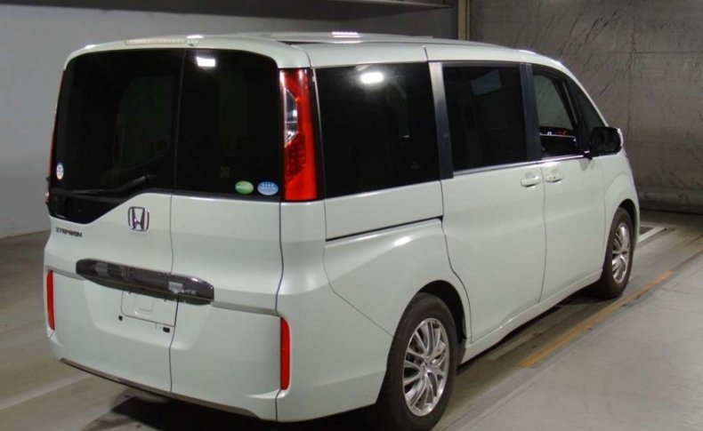 HONDA STEPWGN G 8-SEATERS 2016
