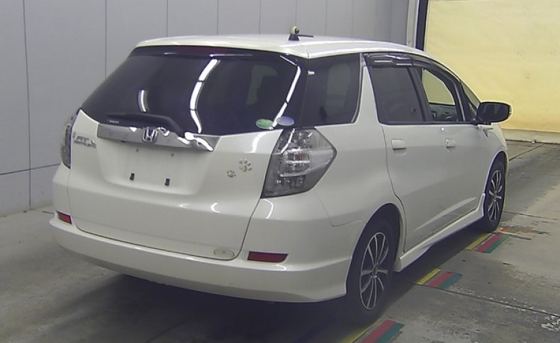 HONDA FIT SHUTTLE 15X Fine Line 2012