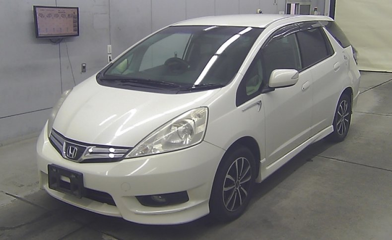 HONDA FIT SHUTTLE 15X Fine Line 2012