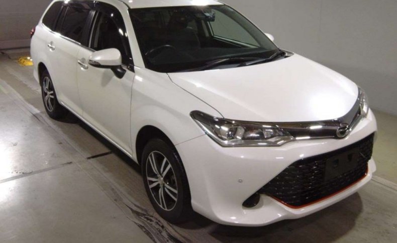 TOYOTA COROLLA FIELDER 1.5G Plus ﾚｯﾄﾞ 4WD 2016