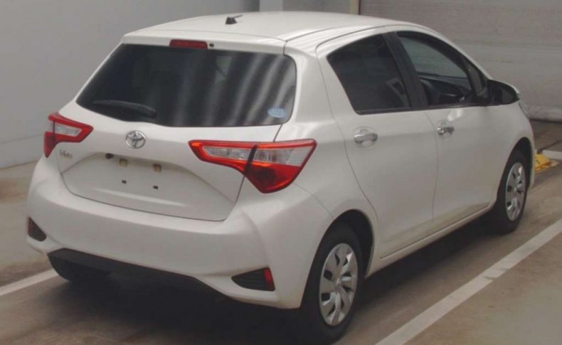 TOYOTA VITZ F Safety - Edition 3 2019