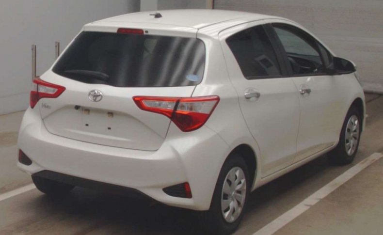 TOYOTA VITZ F Safety - Edition 3 2019