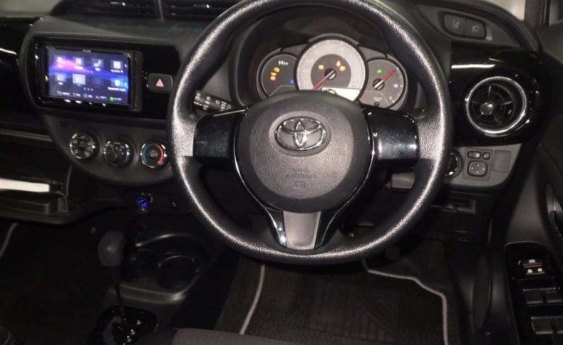 TOYOTA VITZ F Safety - Edition 3 2019