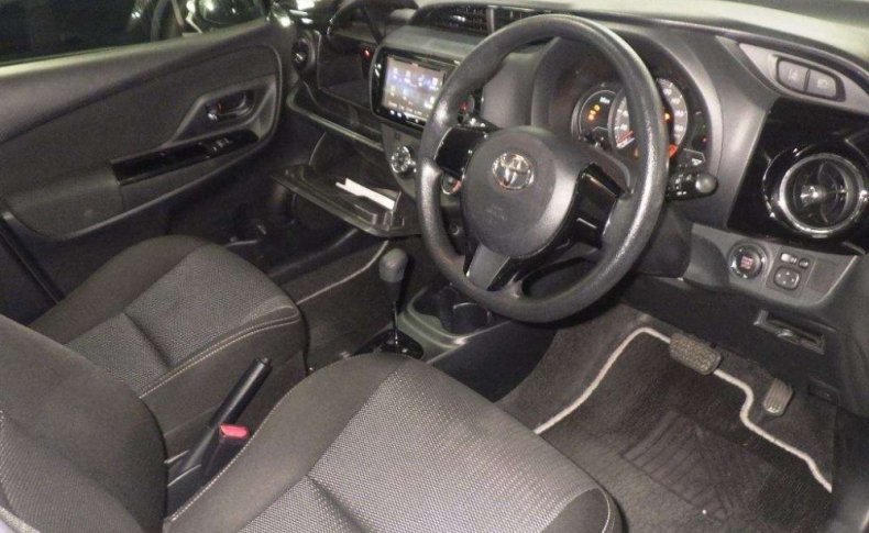 TOYOTA VITZ F Safety - Edition 3 2019