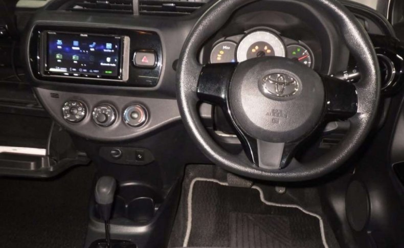 TOYOTA VITZ F Safety - Edition 3 2019