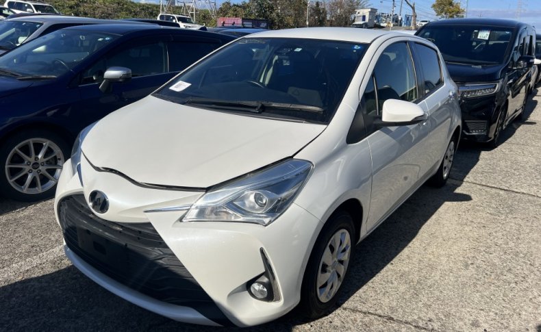 TOYOTA VITZ F Safety - Edition 3 2019