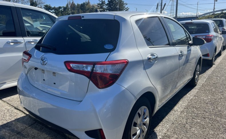 TOYOTA VITZ F Safety - Edition 3 2019