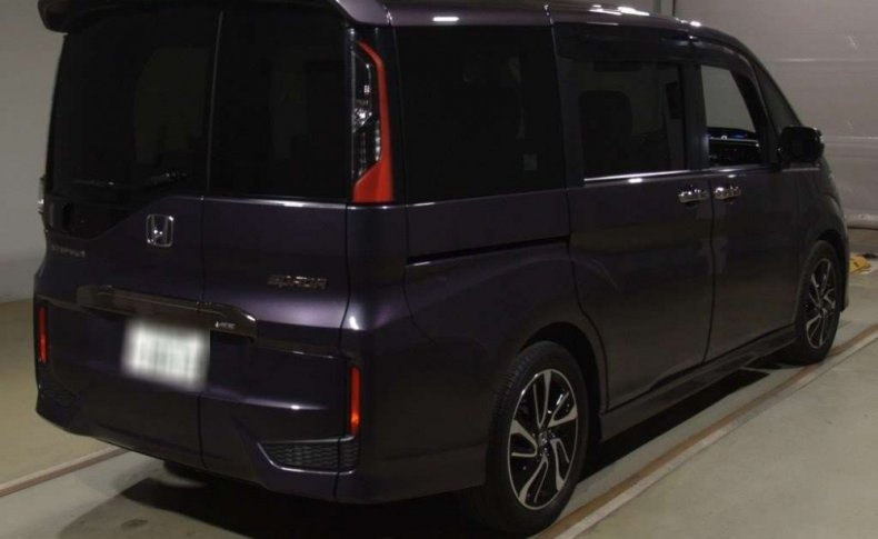 HONDA STEPWGN COOL SPIRIT 7-SEATERS 2015
